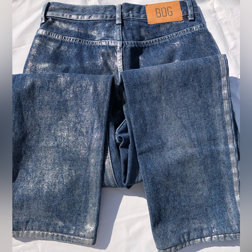 UO silver metallic cowboy jeans-size 27 - Picture 8 of 14